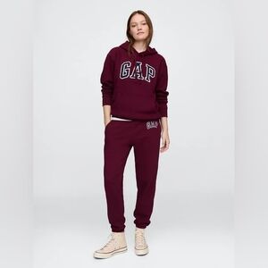 GAP Logo Hoodie & Jogger Set, M, EUC